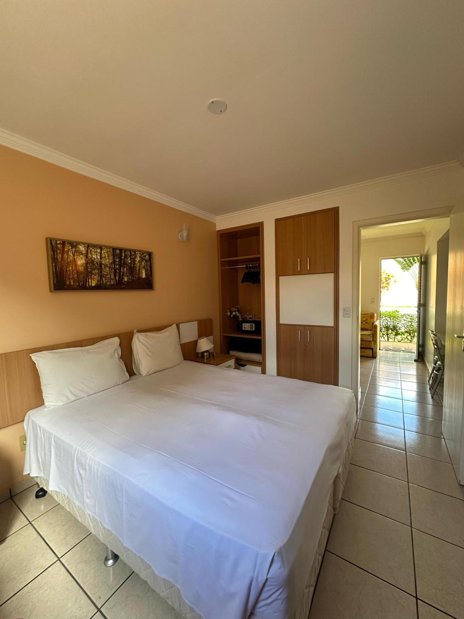 Apartment Nobreza Fiori Turismo Em Diroma Fiori Sem Roupas De Cama Banho E Refeicoes A Serem Contratadas Separadamente Da Reserva Caldas Novas