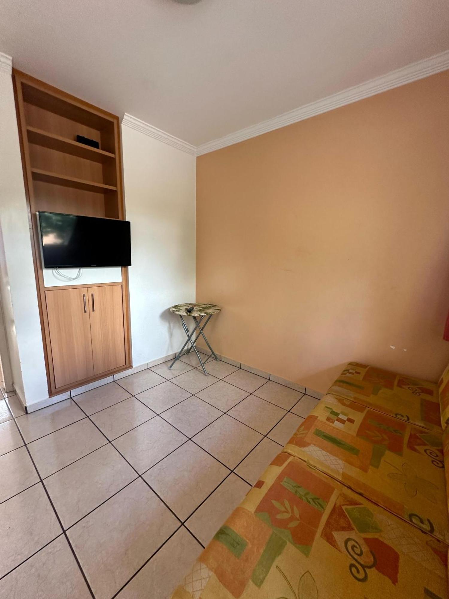 Apartment Nobreza Fiori Turismo Em Diroma Fiori Sem Roupas De Cama Banho E Refeicoes A Serem Contratadas Separadamente Da Reserva Caldas Novas